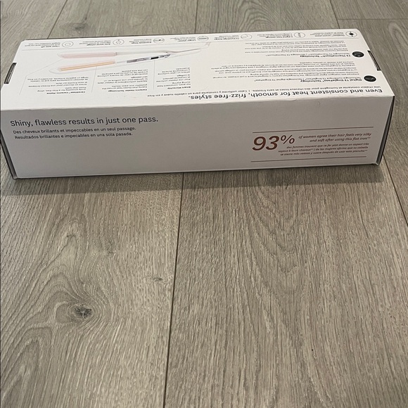 T3 Singlepass Ceramic Hair Tool in blush - Picture 2 of 6